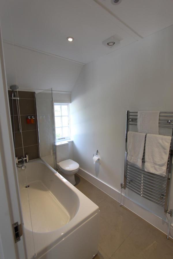 Woodstock Suites Charlton  Ngoại thất bức ảnh